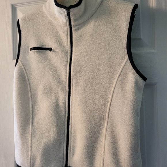 ***SOLD***Fleece Vest - Picture 1 of 3